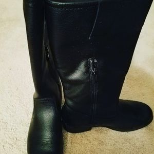 Girls boots
